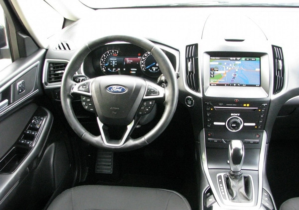 Ford Galaxy cena 57900 przebieg: 192309, rok produkcji 2015 z Strzelin małe 781